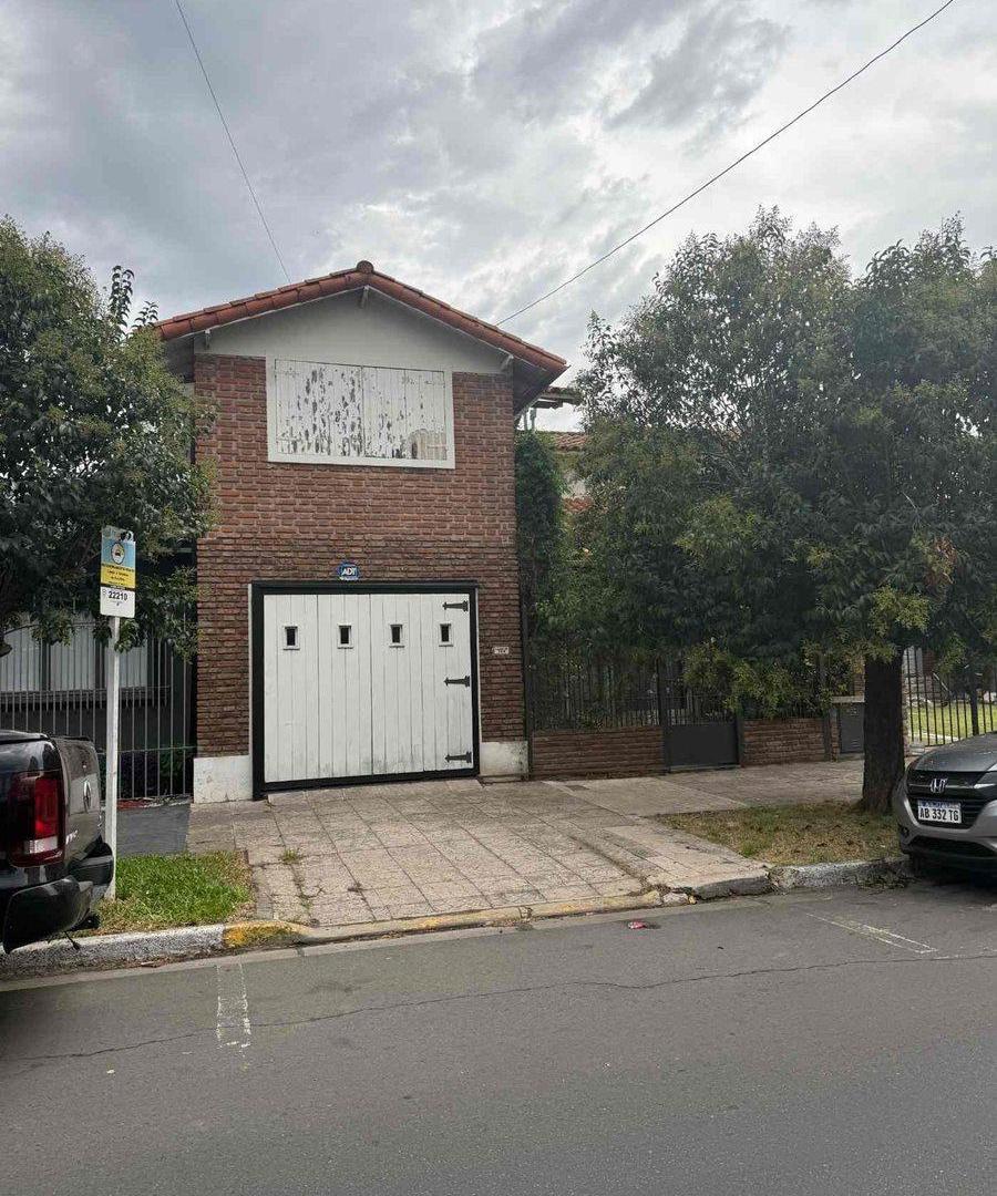 VENTA PH 6 AMB APTO CREDITO ITUZAINGO CON COCHERA