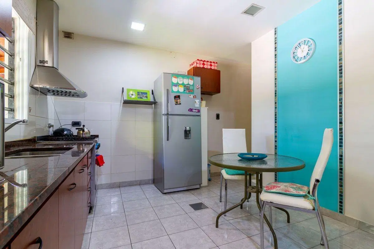 VENTA CASA CIUDAD EVITA IDEAL 2 FAMILIAS APTO CRED 5