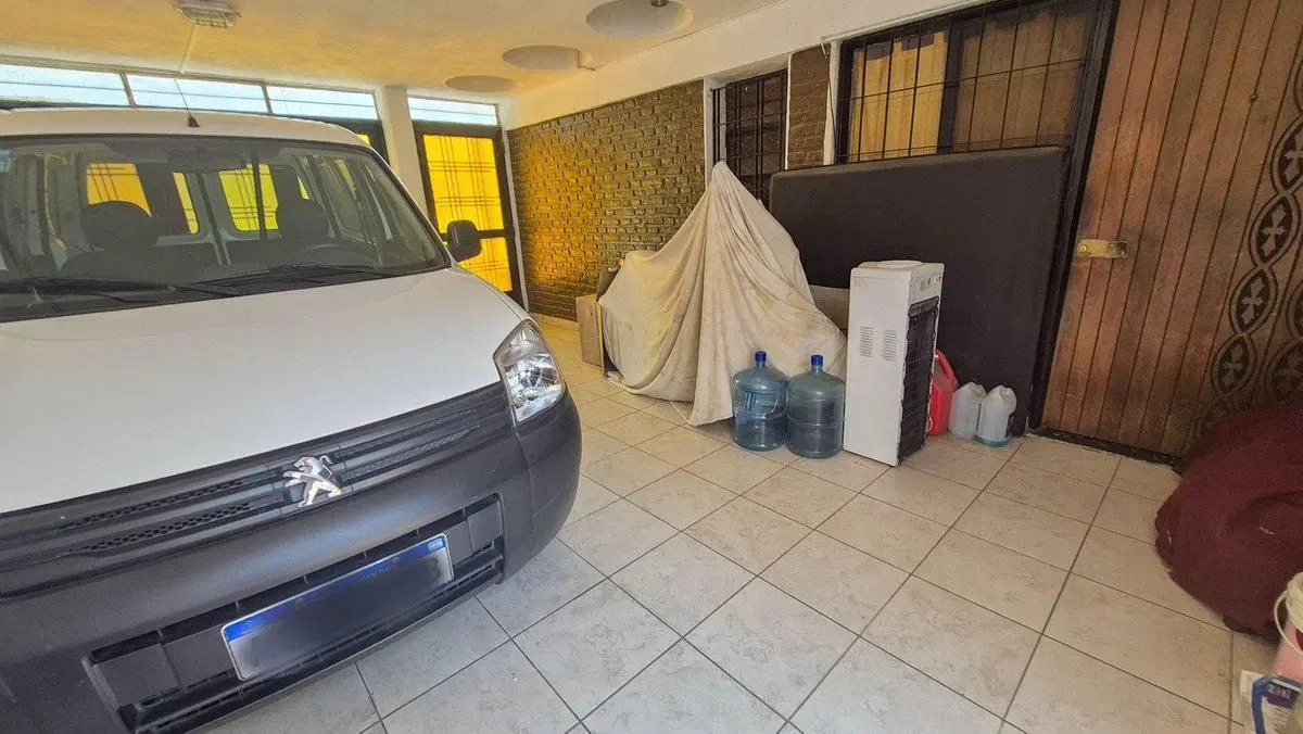 VENTA CASA 8 ESPACIOS EN BLOQUE INVERSION MERLO 3