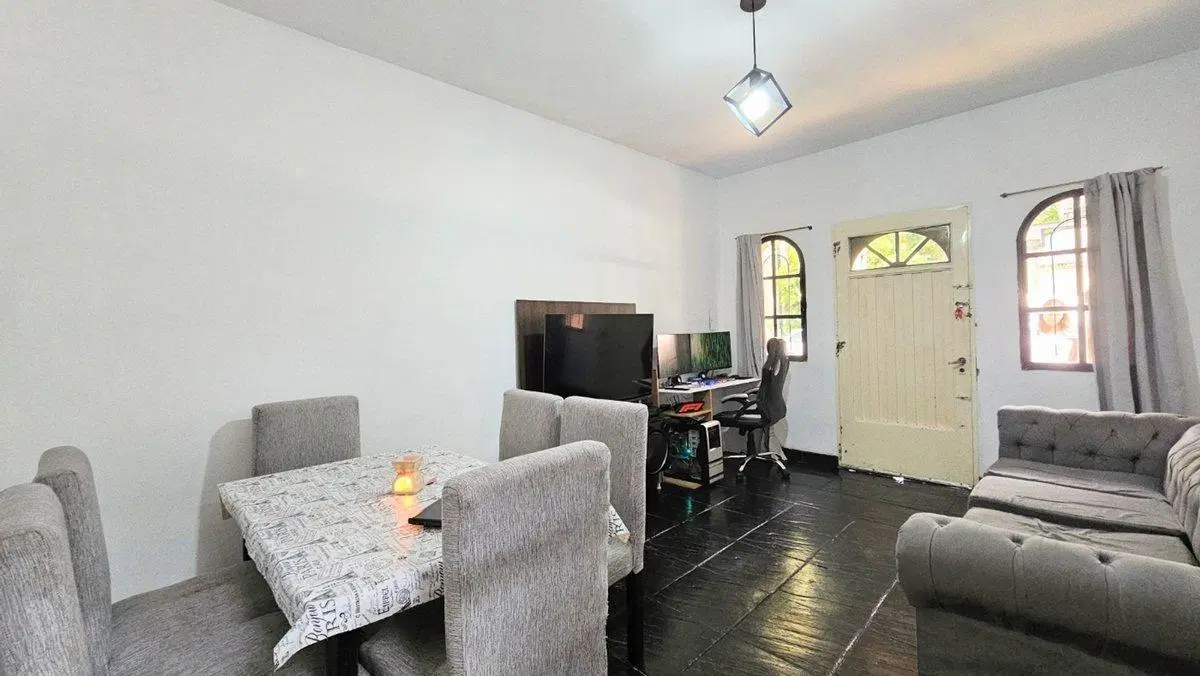 VENTA CASA 3 AMBIENTES LOMAS DEL MIRADOR APT CRED 2