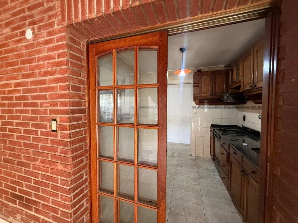 VENTA CASA 4 AMB CIUDAD EVITA PILETA AP CREDITO 2