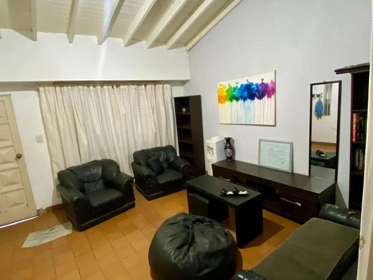 VENTA CASA 5 AMB C/PILETA QUINCHO JARDIN Y DEPTO 2