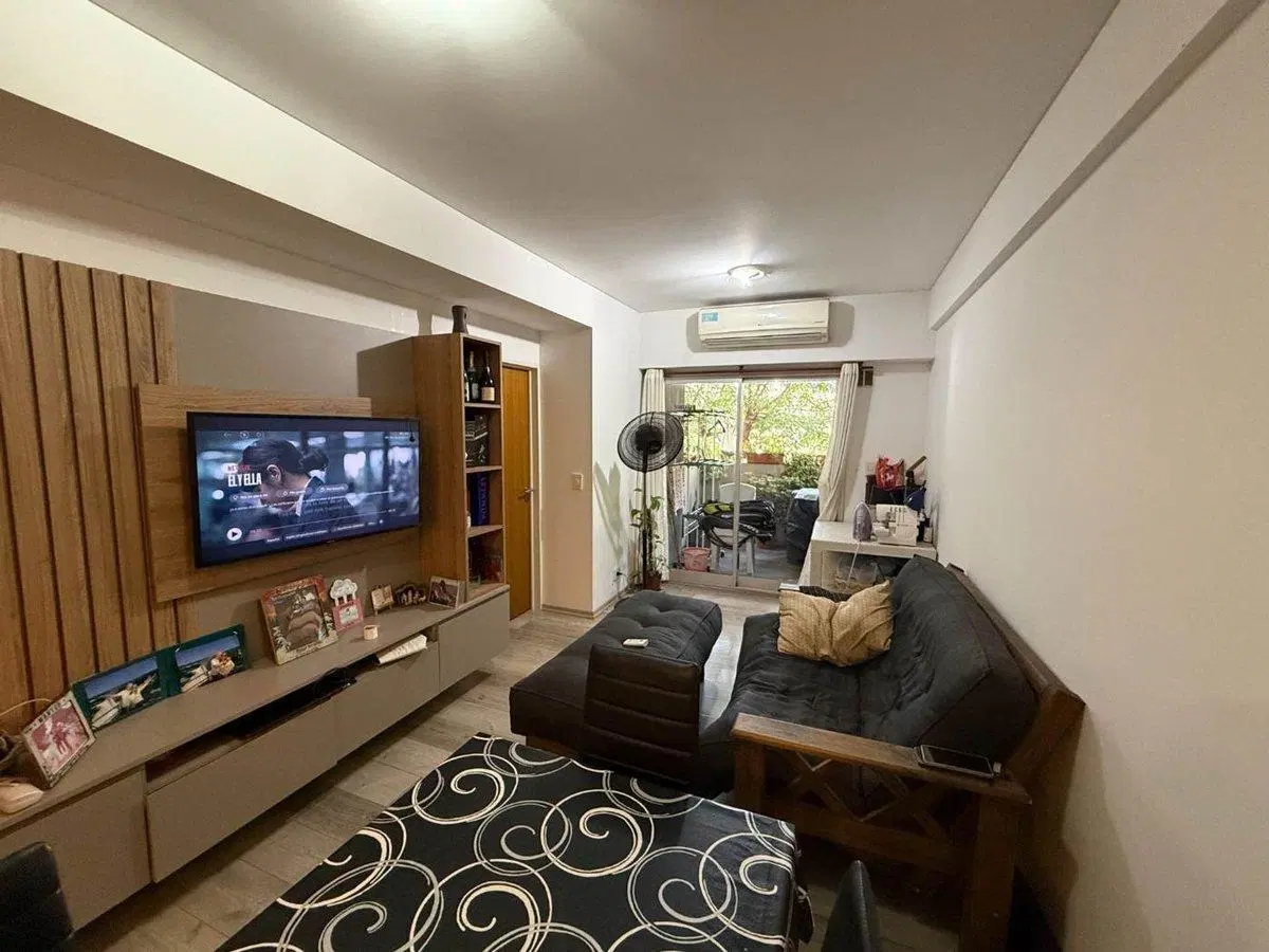 VENTA DTO 2 AMBIENTES  EN LINIERS CON COCHERA 5