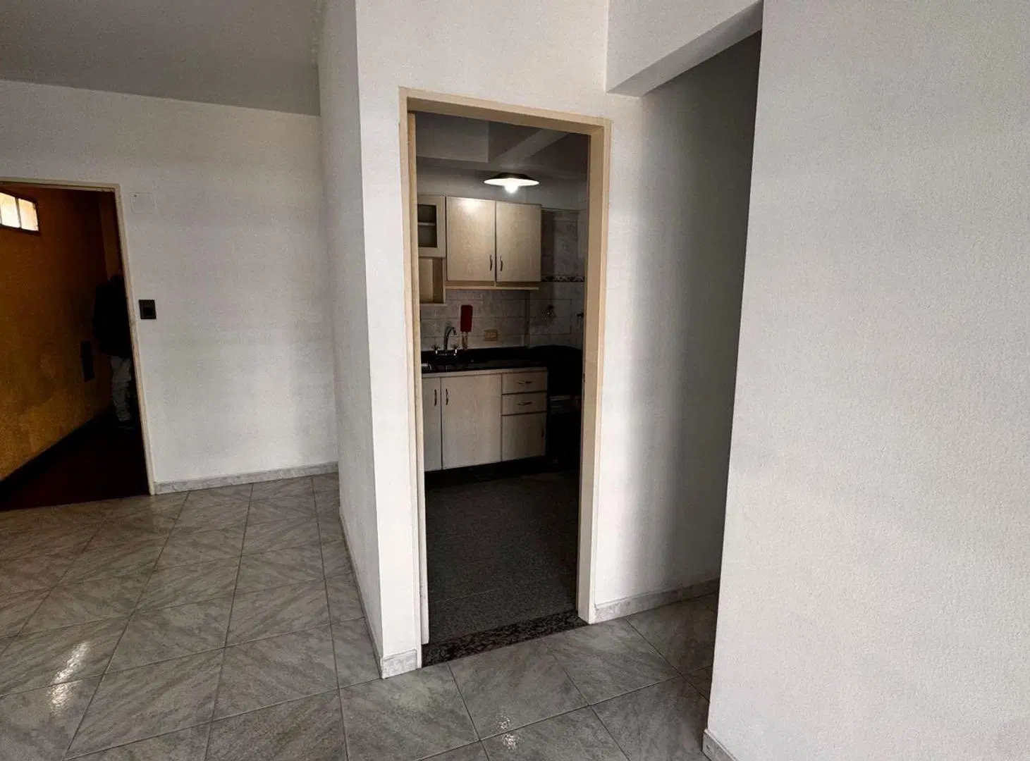 ALQUILER DEPARTAMENTO 3 AMBIENTES CIUDADELA 4