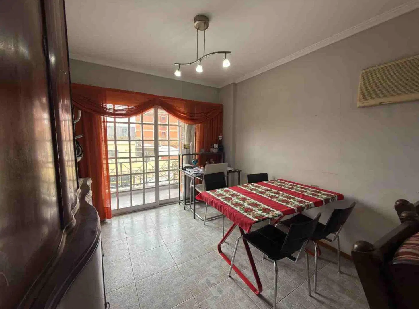 VENTA DEPARTAMENTO 3 AMB CON COCHERA LANUS 5
