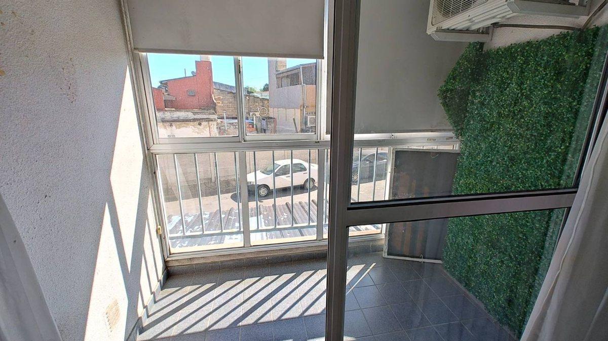 ALQUILER Depto 3 amb con balcon y cochera comun