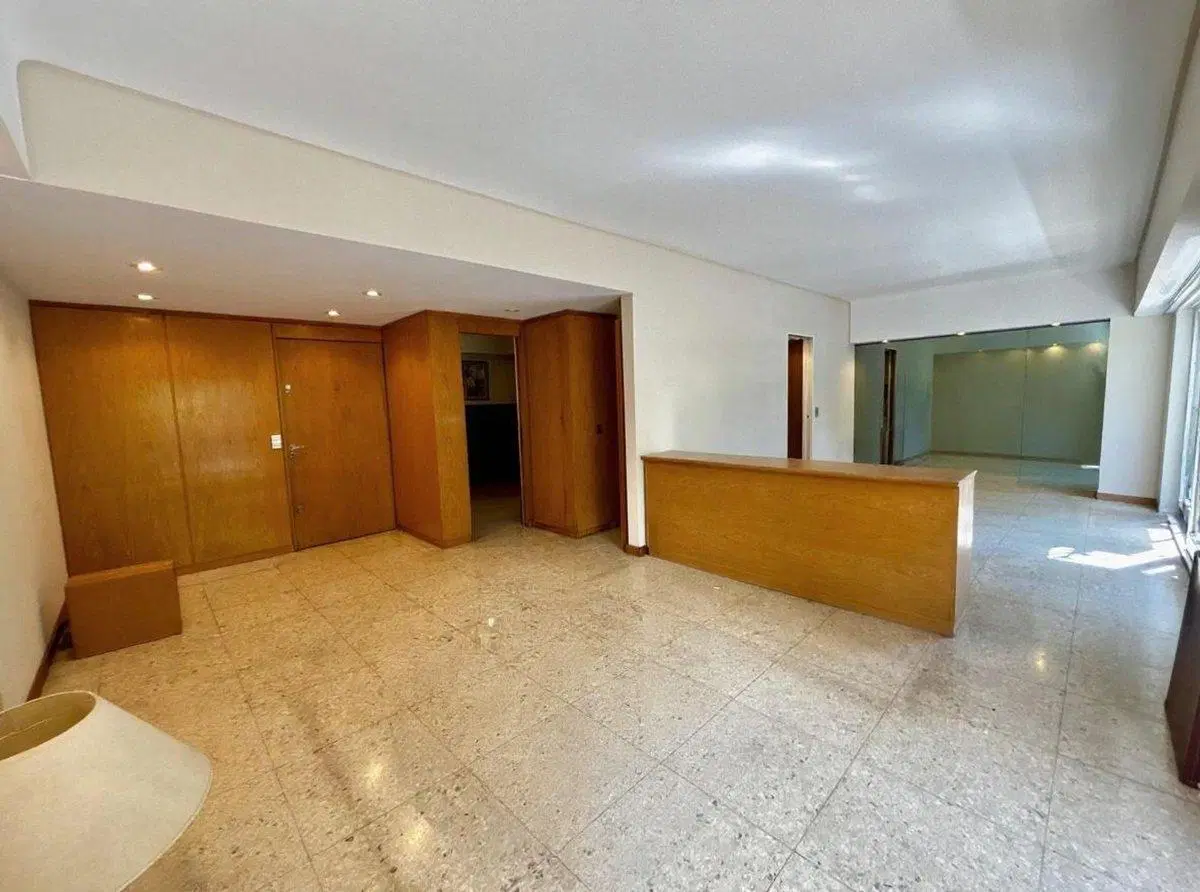 VENTA PISO COMPLETO 4 AMB C/GUARDACOCHE ALMAGRO 2