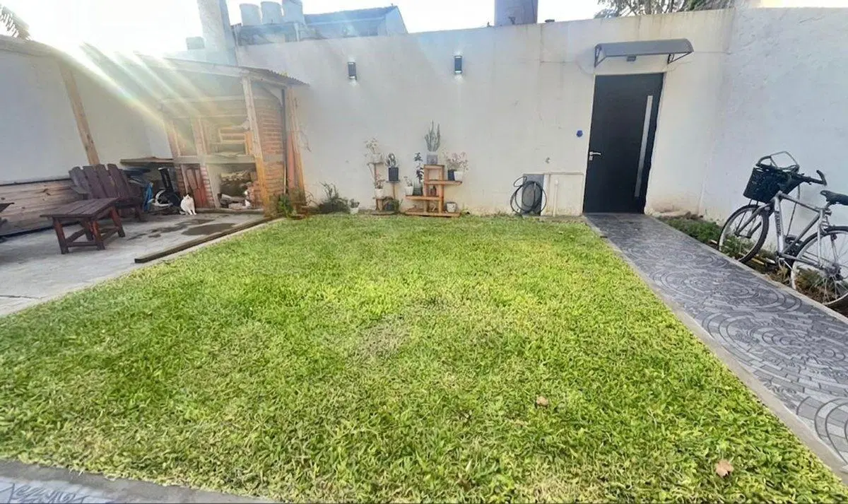 VENTA PH 2 AMBIENTES RAMOS MEJÍA CON PATIO 2