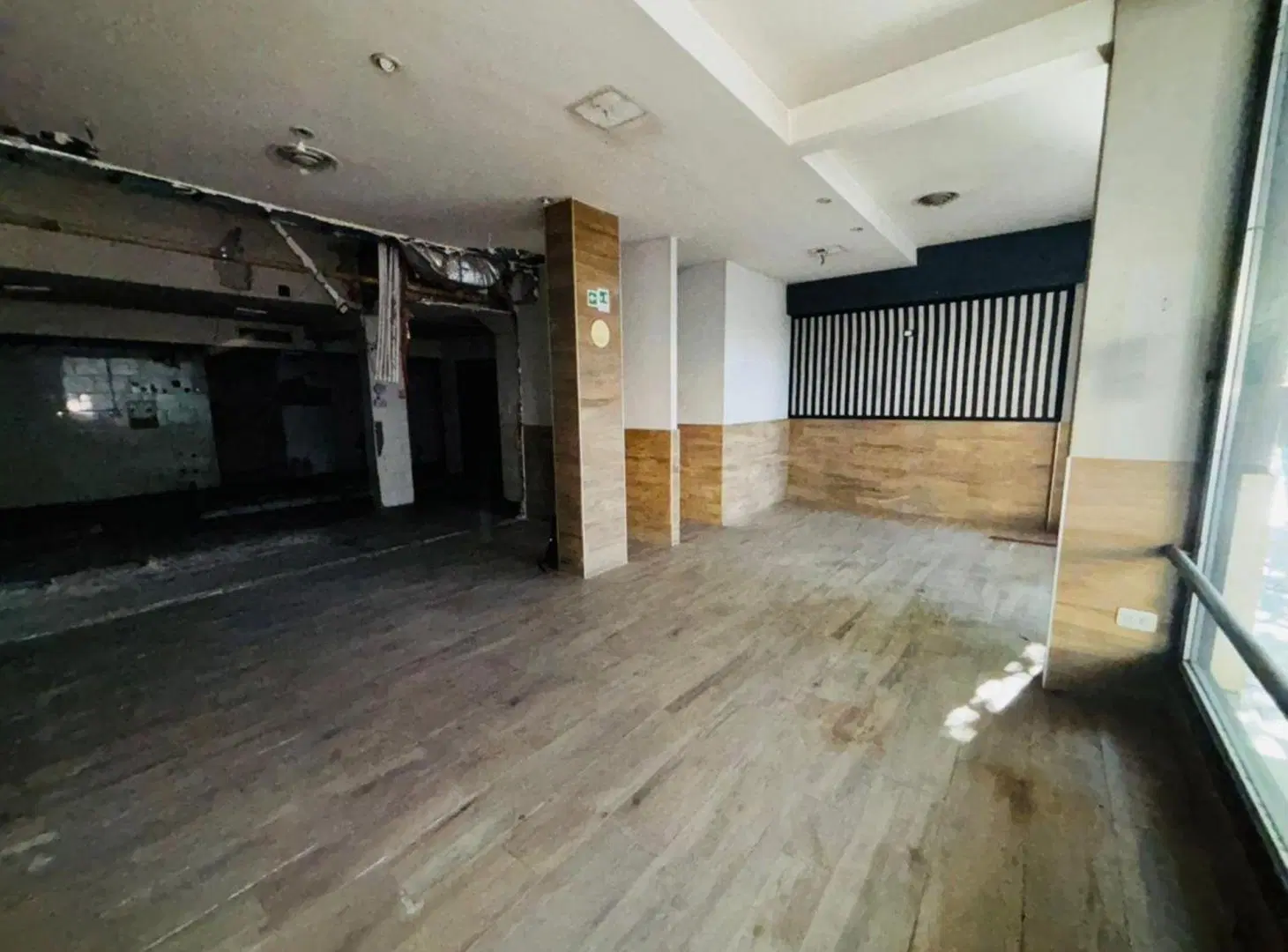 LOCAL LOTE PROPIO LANUS A REFACCIONAR 3