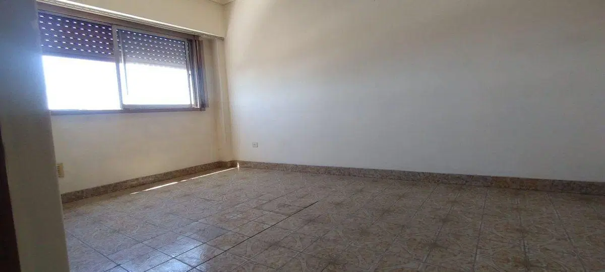 VENTA DEPARTAMENTO 2 AMBIENTES LINIERS 4