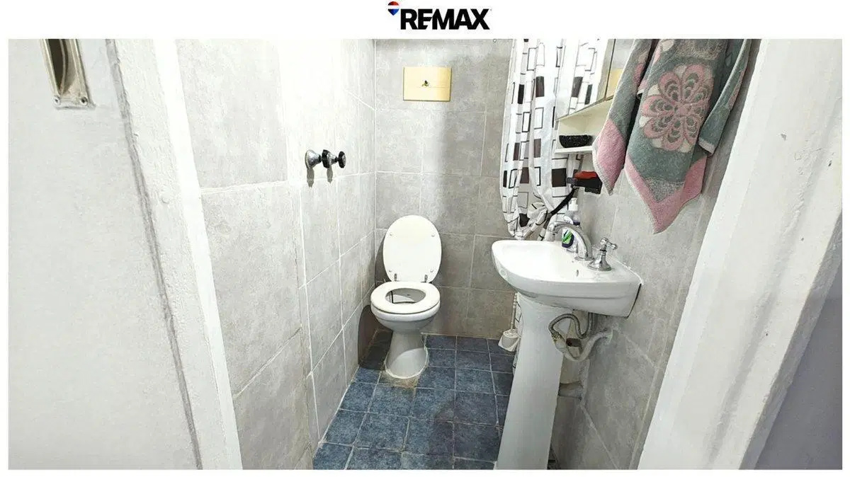 MONOAMBIENTE FUNCIONAL EN PRIMER PISO RAMOS MEJIA 4