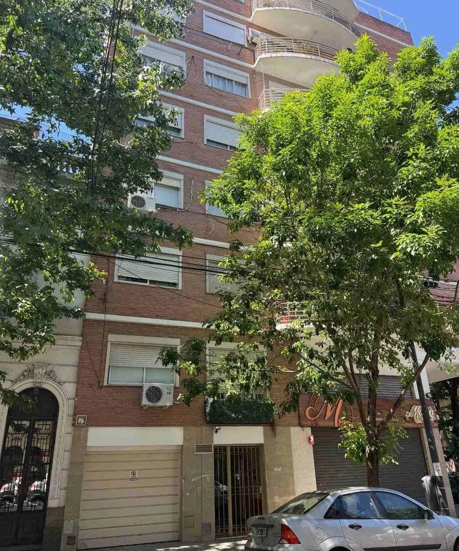 VENTA DTO DE 3 AMBIENTES APTO CREDITO EN FLORES 2