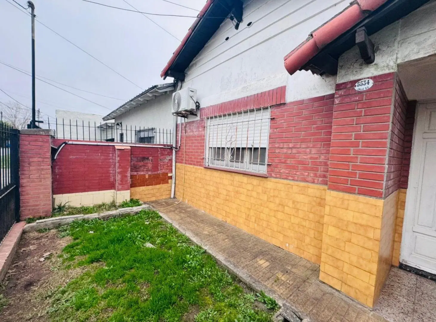 VENTA CASA 4 AMB QUINCHO LOTE HUDSON A REFACCIONAR 3