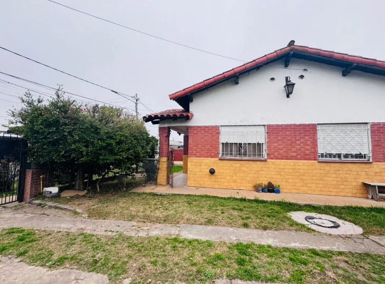 VENTA CASA 4 AMB QUINCHO LOTE HUDSON A REFACCIONAR 5