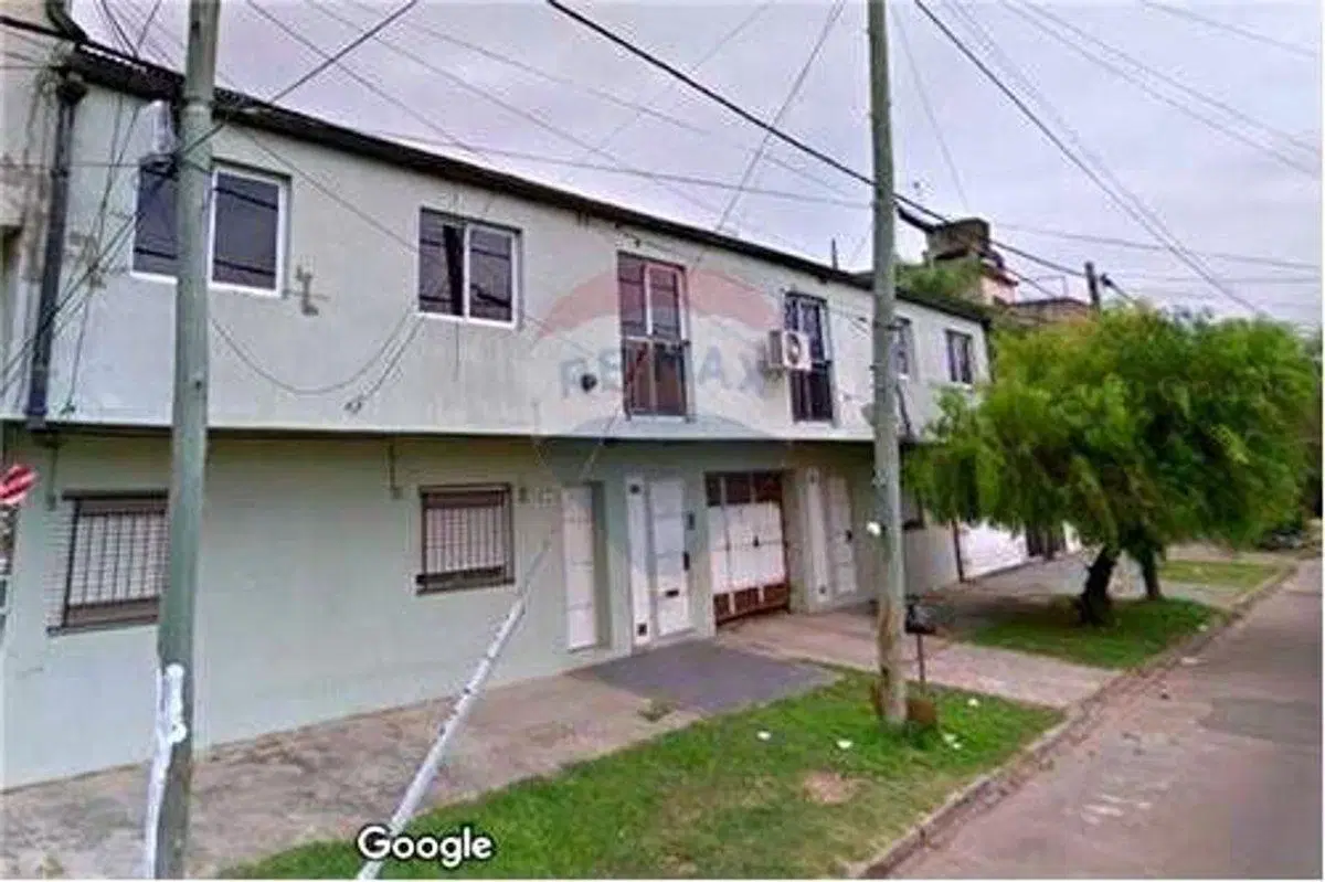 VENTA GARAJE Y DEPARTAMENTO CASEROS  FINANCIACION 3