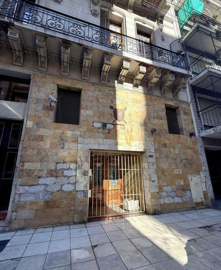 VENTA LOCAL COMERCIAL MONSERRAT 1000 m2 CONSULTE