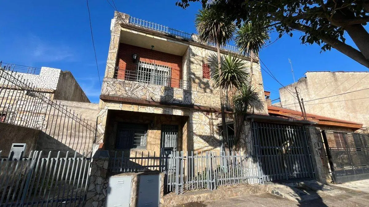 VENTA CASA 4 Y 2 AMB RAMOS MEJIA IDEAL FLIPPING 2