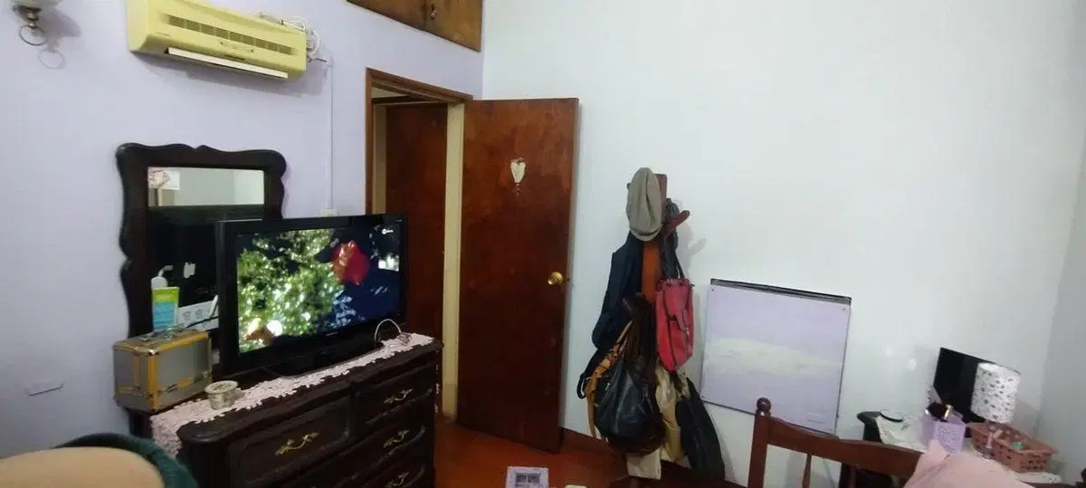 VENTA CASA 4 AMBIENTES LOMAS DEL MIRADOR 5