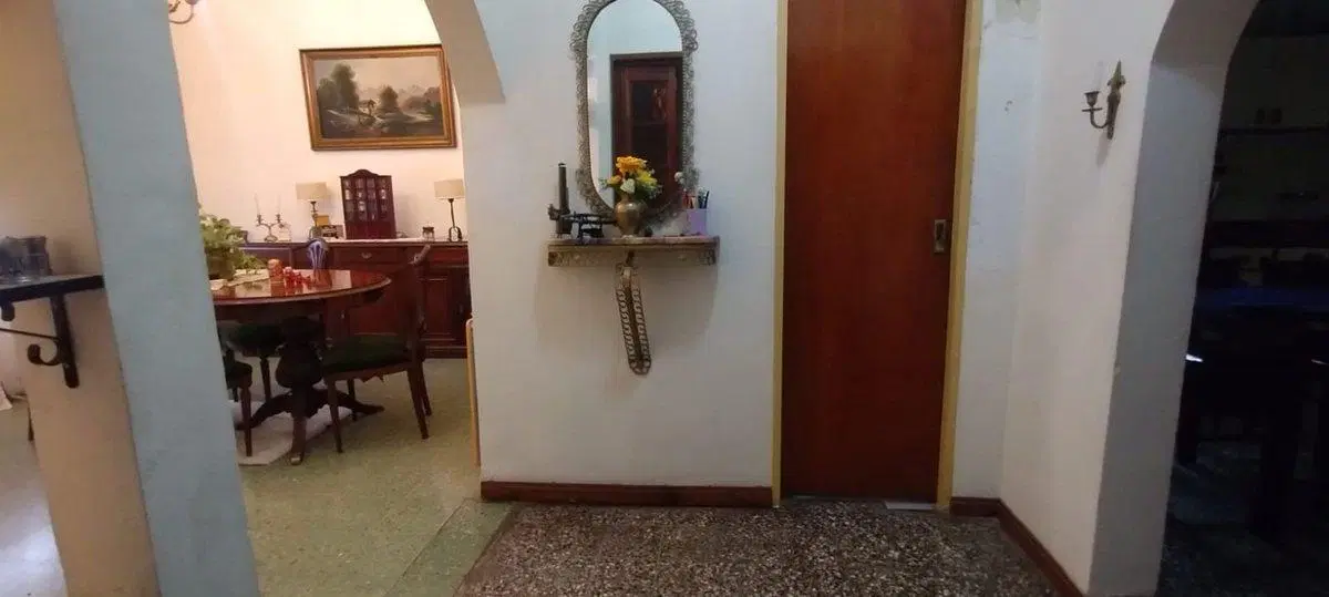 VENTA CASA 4 AMBIENTES LOMAS DEL MIRADOR 2