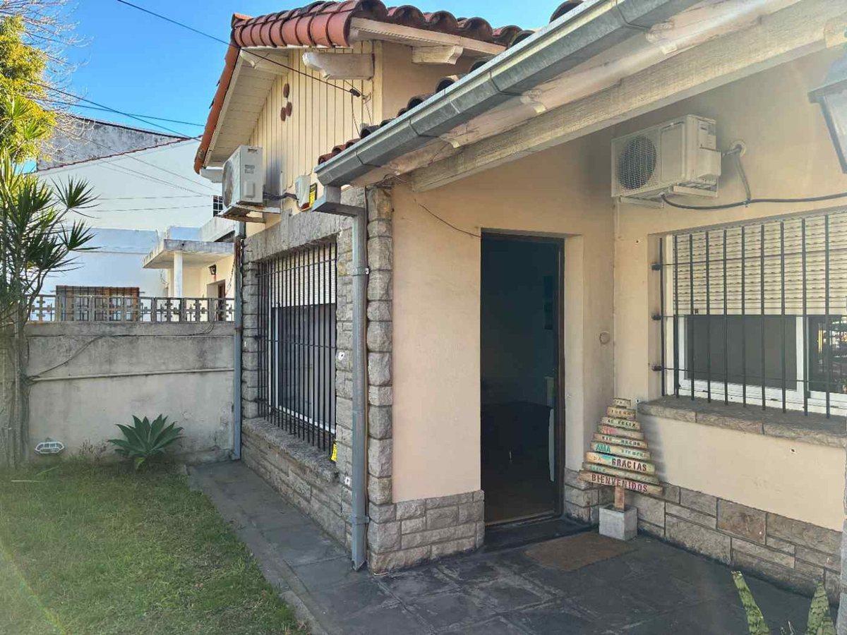 VENTA CASA 4 AMB APTO CREDITO LOTE PROPIO MUNRO