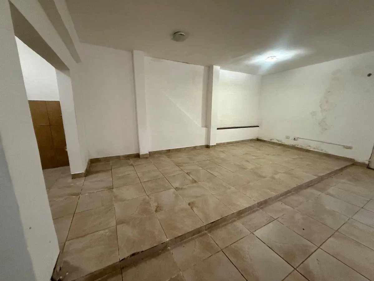 VENTA PH 4 AMBIENTES PALOMAR MORON C/ PATIO 5