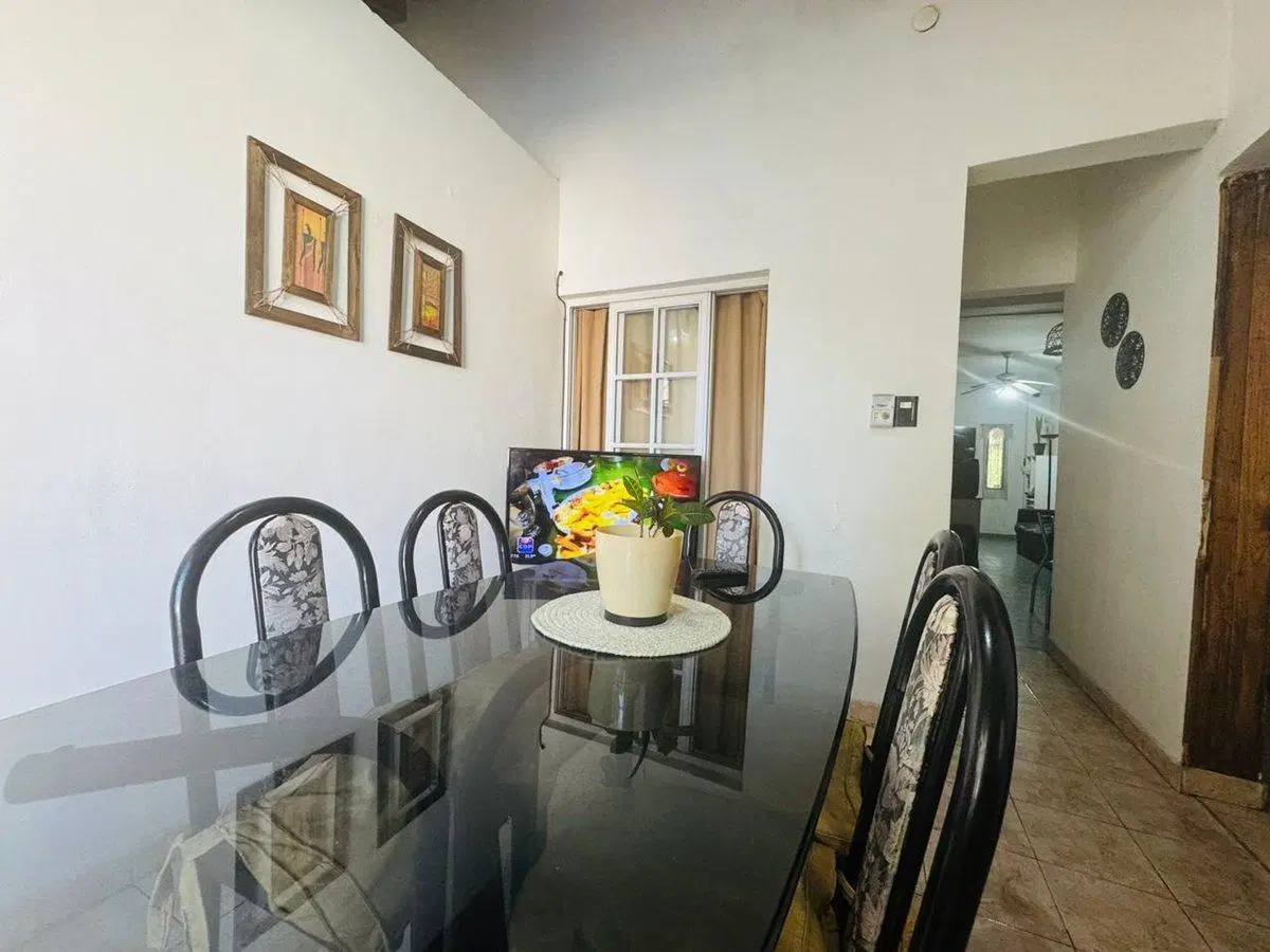VENTA PH 3 AMB LANUS COCHERA JARDIN INDEPENDIENTE 2