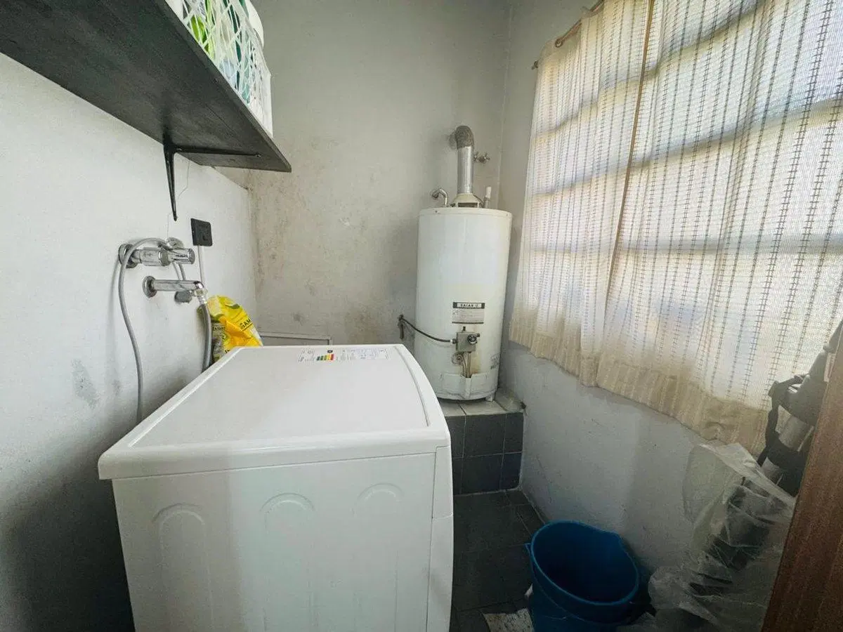 VENTA PH 3 AMB LANUS COCHERA JARDIN INDEPENDIENTE 4