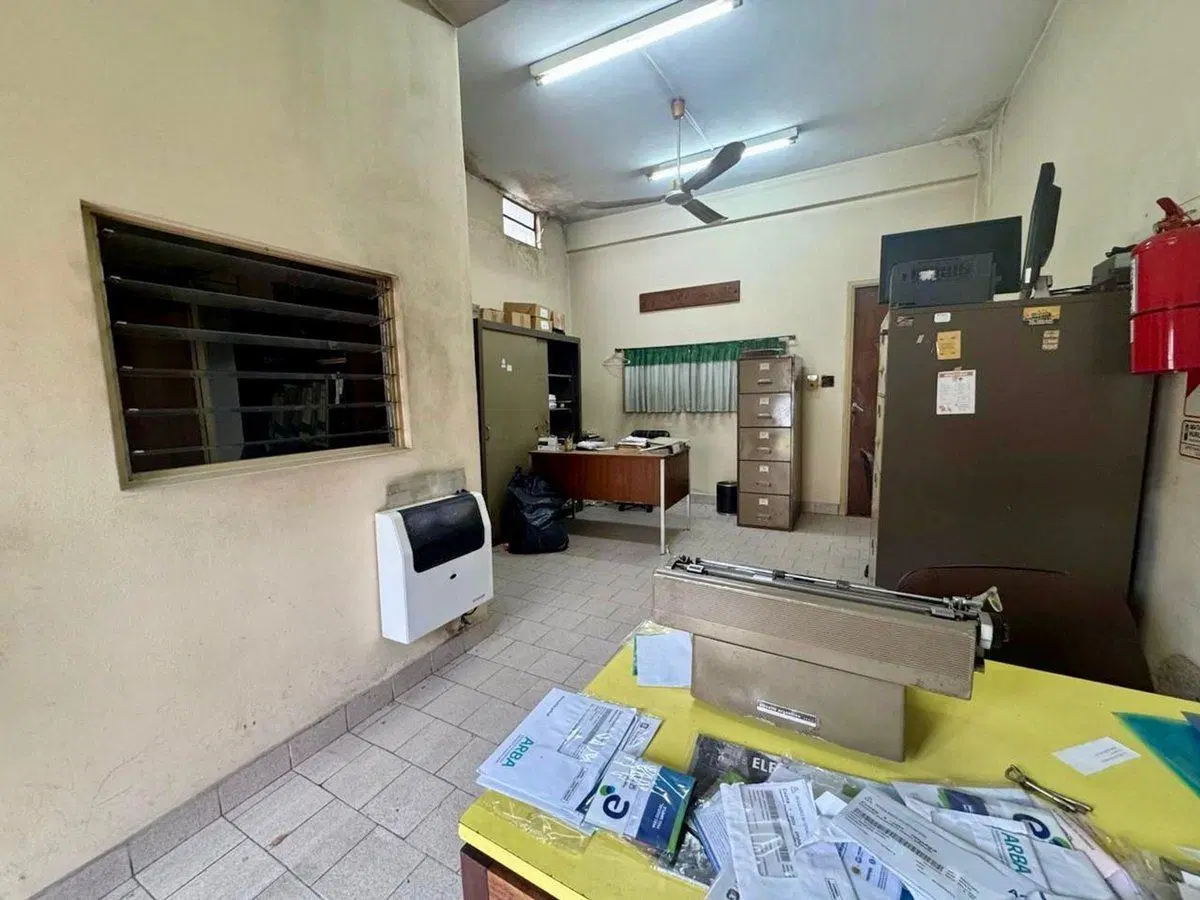 VENTA LOTE CIUDADELA CON DEPTO DE 3 AMB Y GARAGE 4
