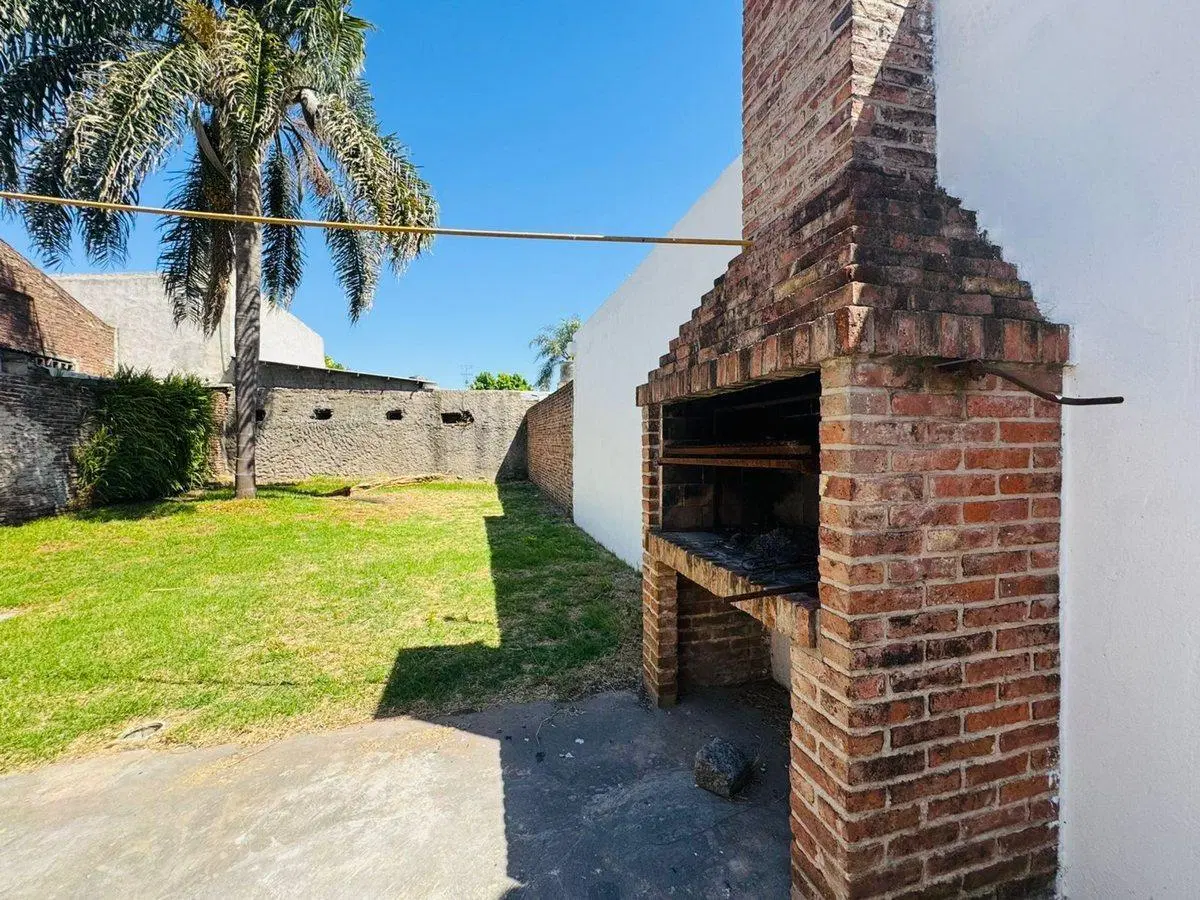 VENTA CASA 4 AMB LANUS COCHERA JARDIN FINANCIA 3