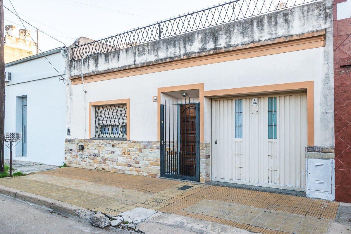 VENTA CASA 3 AMB CIUDADELA QUINCHO TERRAZA COCHERA