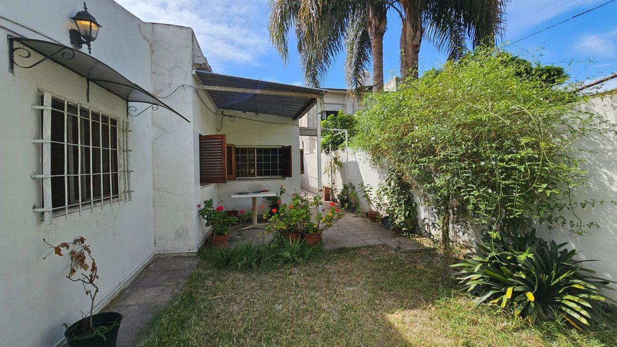VENTA PH TIPO CASA 5 AMBIENTES V LUZURIAGA 270M2