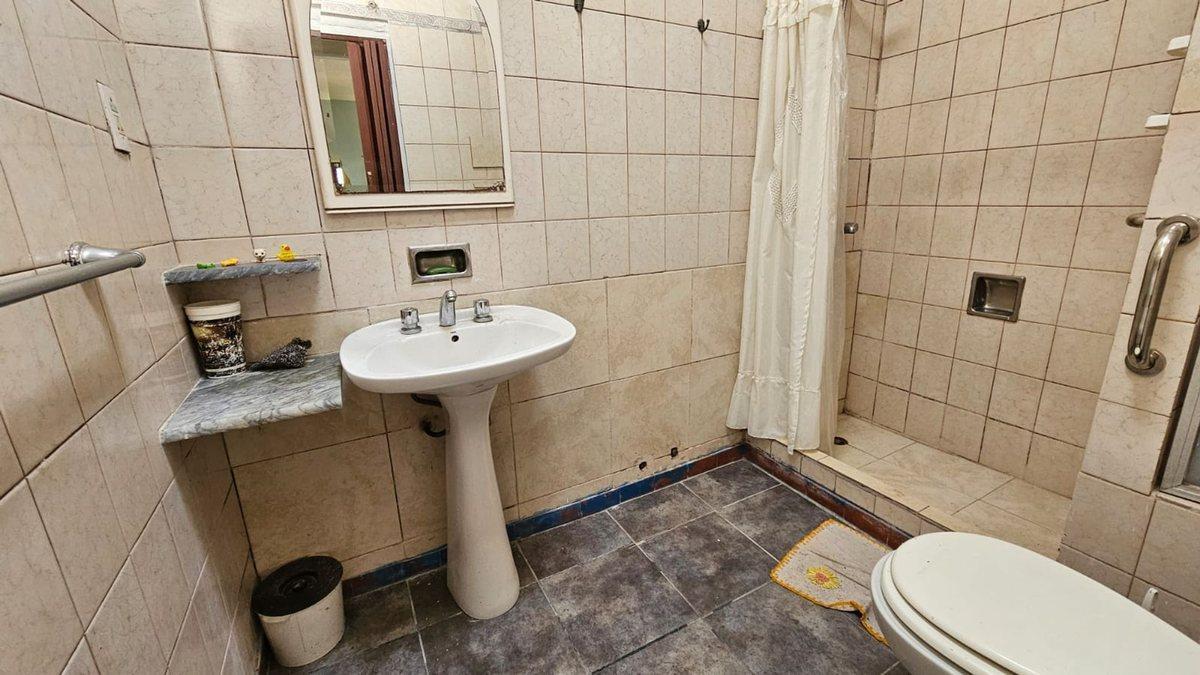 Foto de VENTA PH TIPO CASA 5 AMBIENTES V LUZURIAGA 270M2, imagen 5