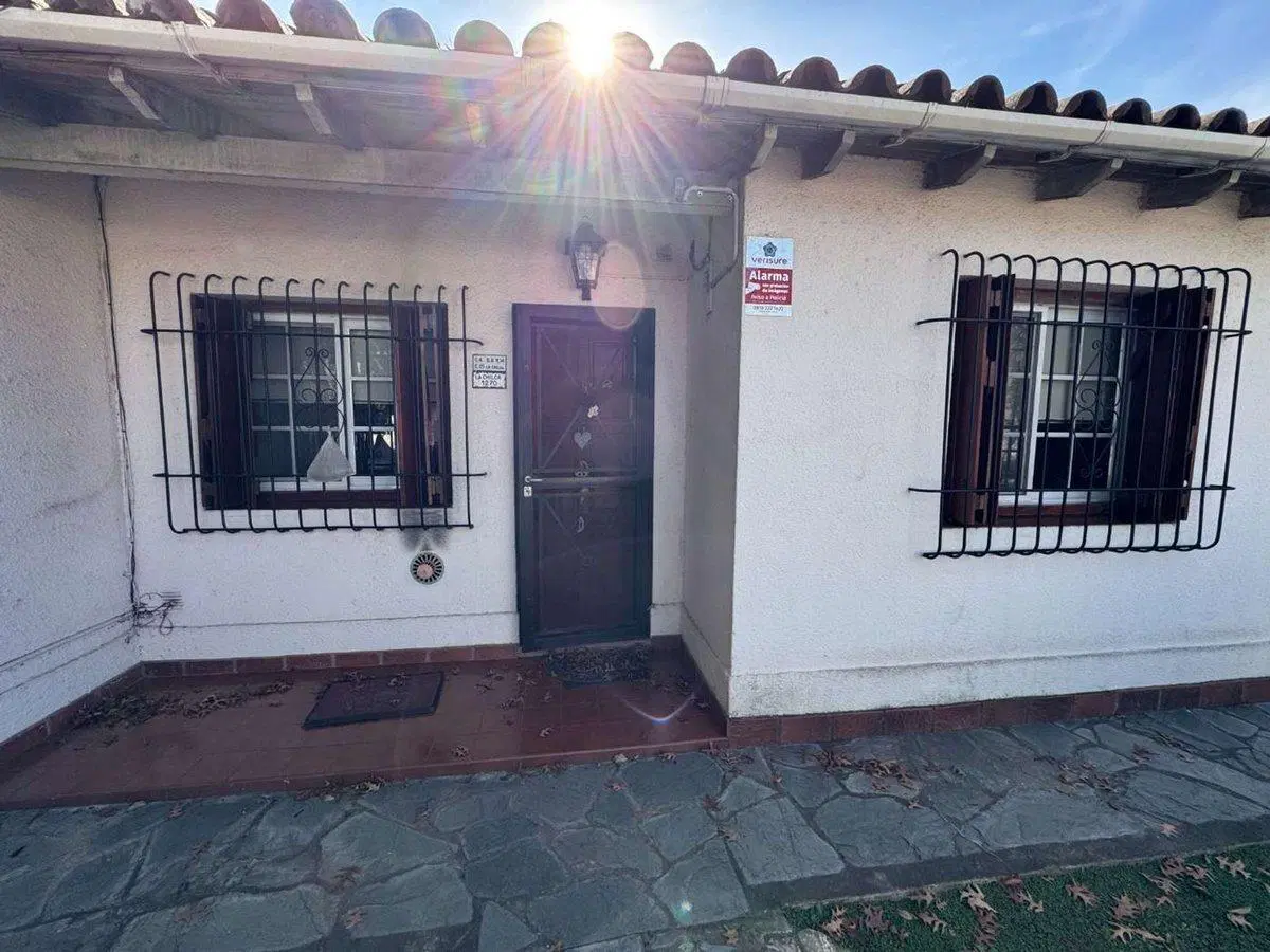 VENTA CASA TRES AMB CIUDAD EVITA APTA CREDITO PILE 5