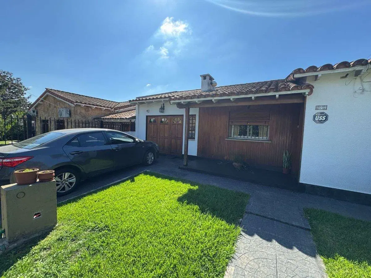 VENTA CASA 3 AMBIENTES CIUDAD EVITA PISCINA 3