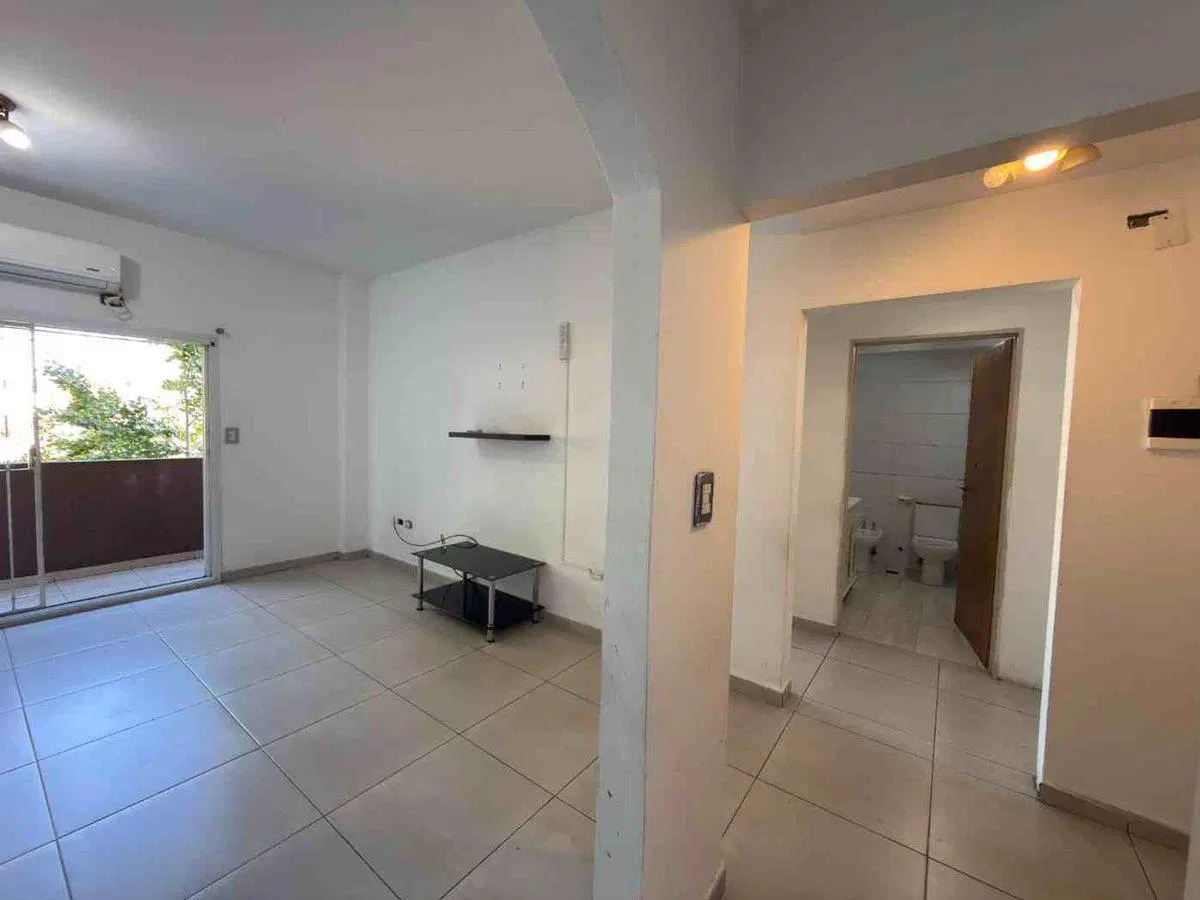 VENTA DEPARTAMENTO 2 AMBIENTES LINIERS FRENTE 3