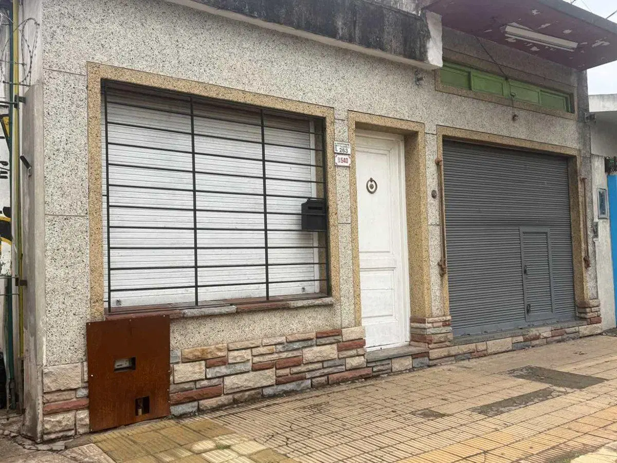VENTA LOTE CASA DEPTO CON LOCAL MORENO CENTRO 2