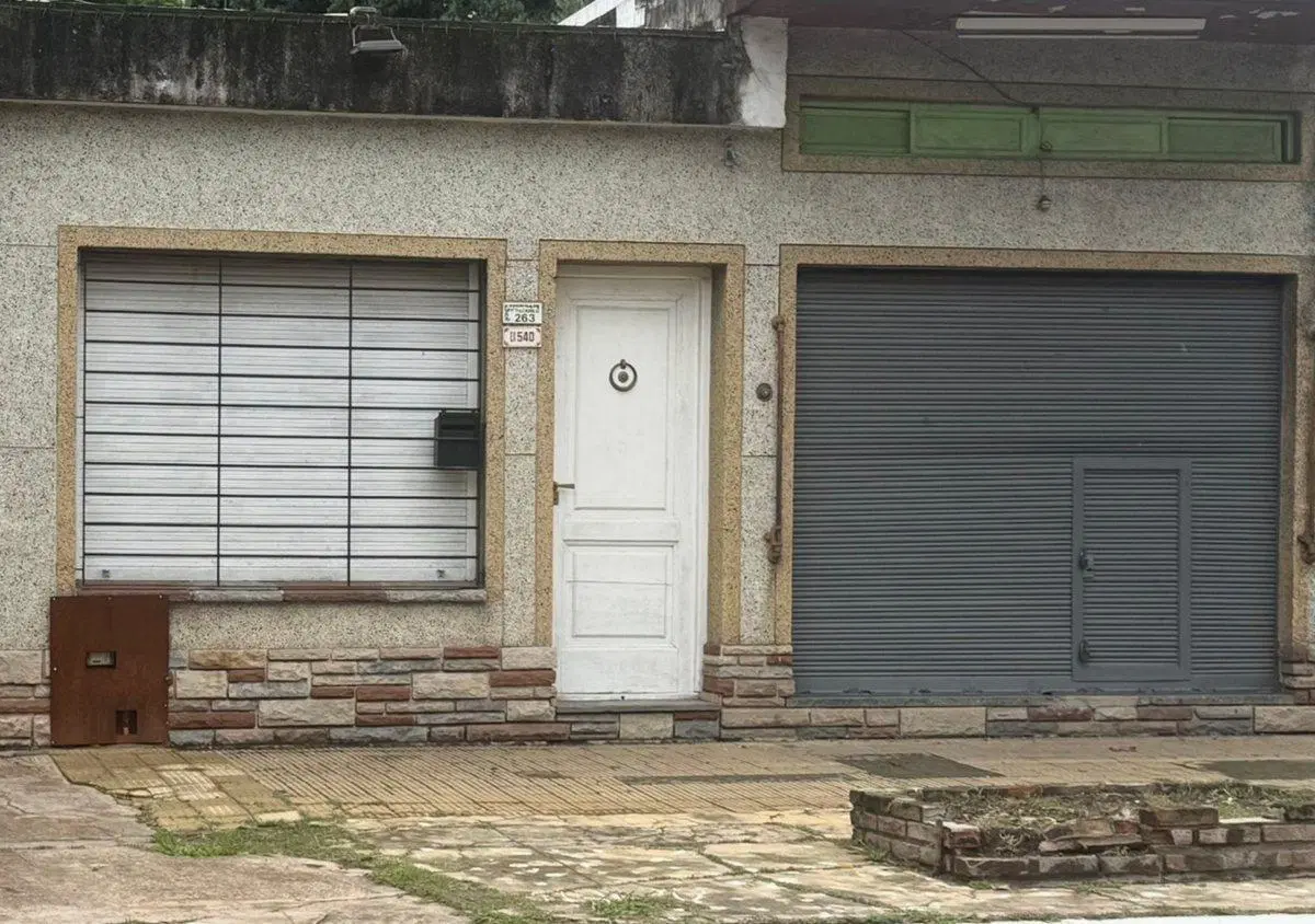 VENTA LOTE CASA DEPTO CON LOCAL MORENO CENTRO 3