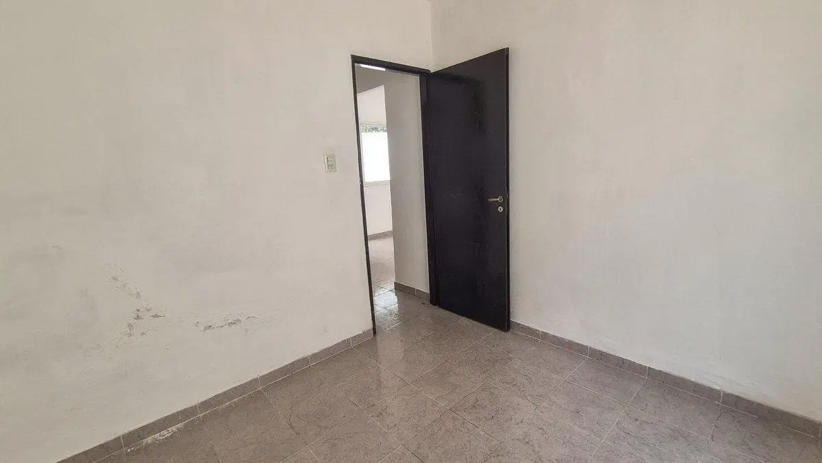 VENTA CASA 8 ESPACIOS EN BLOQUE INVERSION MERLO 5
