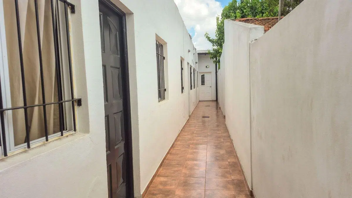 VENTA CASA 8 ESPACIOS EN BLOQUE INVERSION MERLO 3