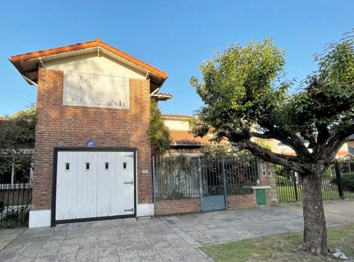 VENTA PH 6  AMB APTO CREDITO ITUZAINGO CON COCHERA 2