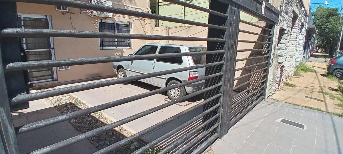 VENTA DE COCHERA DOBLE EN CASEROS FINANCIACION 2