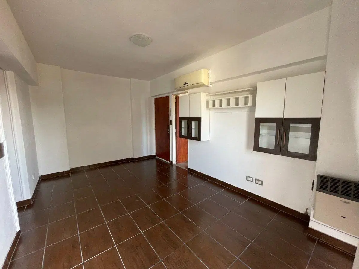 VENTA DEPARTAMENTO 4 AMBIENTES EN MATADEROS 3
