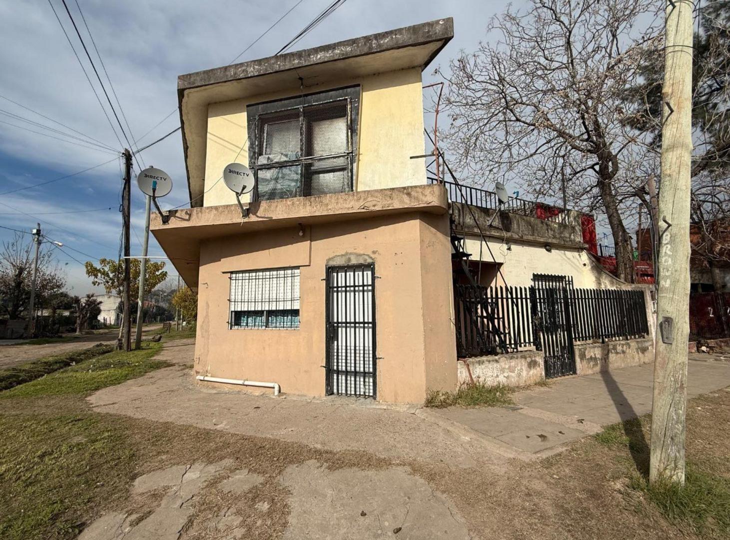 Foto de VENTA CASA LOTE 5 AMBIENTES VIRREY DEL PINO, imagen 2