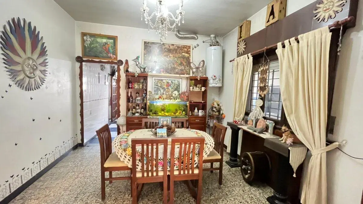 VENTA CASA 4 AMBIENTES EN CASTELAR PATIO GARAGE 8