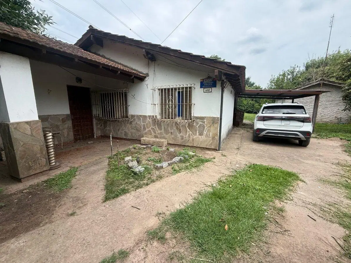 VENTA CASA QUINTA 3 AMBIENTES MORENO C/PILETA 2