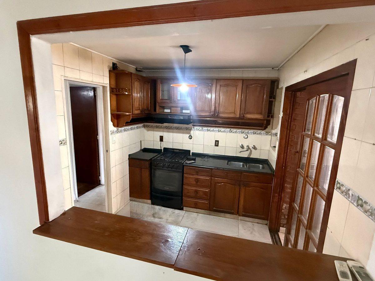 Foto de VENTA CASA 4 AMB CIUDAD EVITA PILETA APT CREDITO, imagen 1