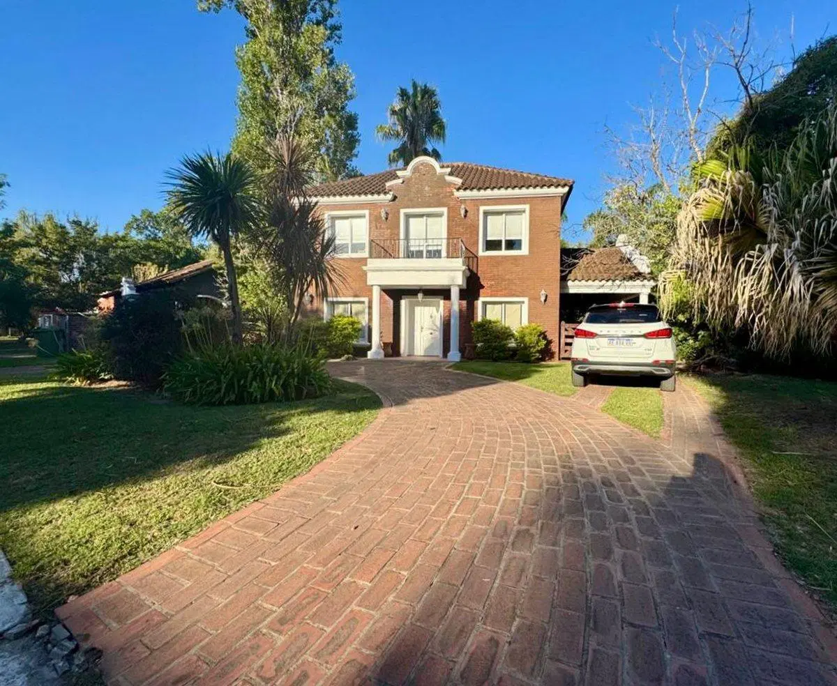 VENTA CASA 5 AMBIENTES LA REJA BARRIO CERRADO 8