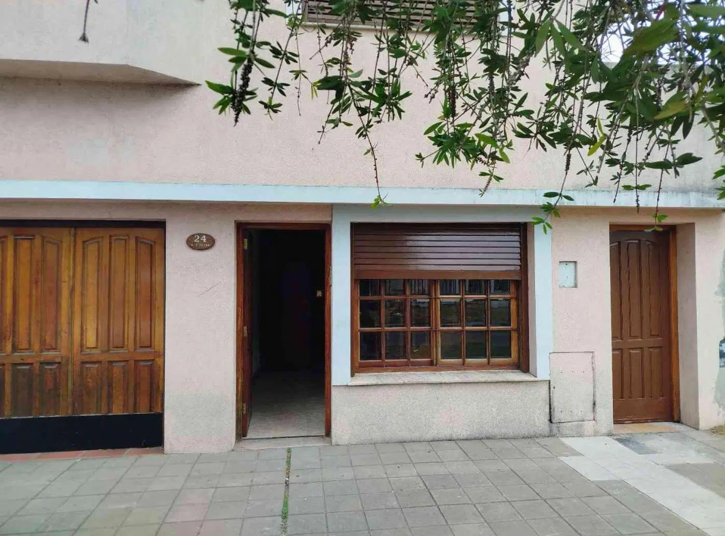 VENTA CASA 5 AMBIENTES LOMAS COCHERA PATIO 2