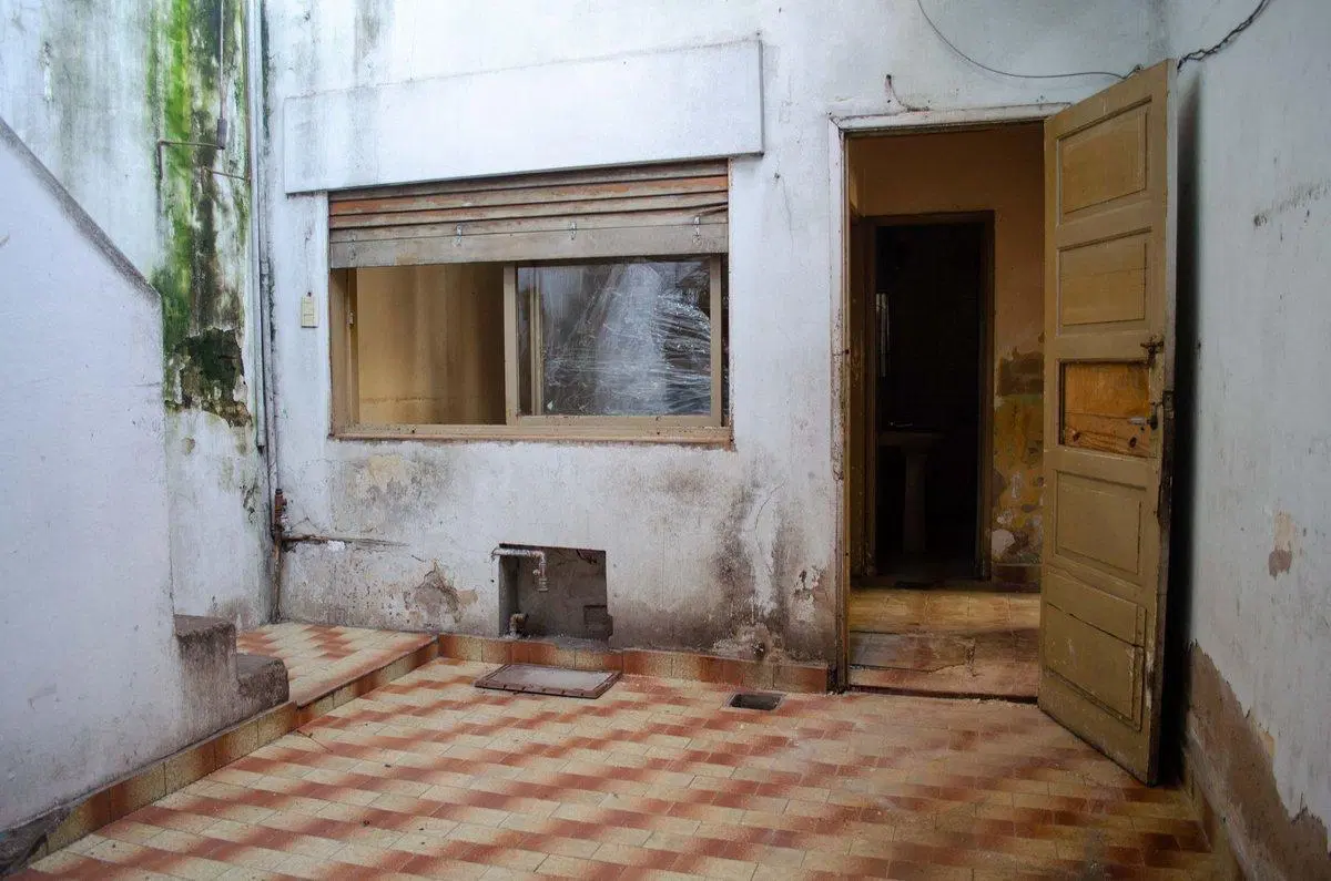 LOCAL COMERCIAL EN ESQUINA SAN JUSTO A REFACCIONAR 8