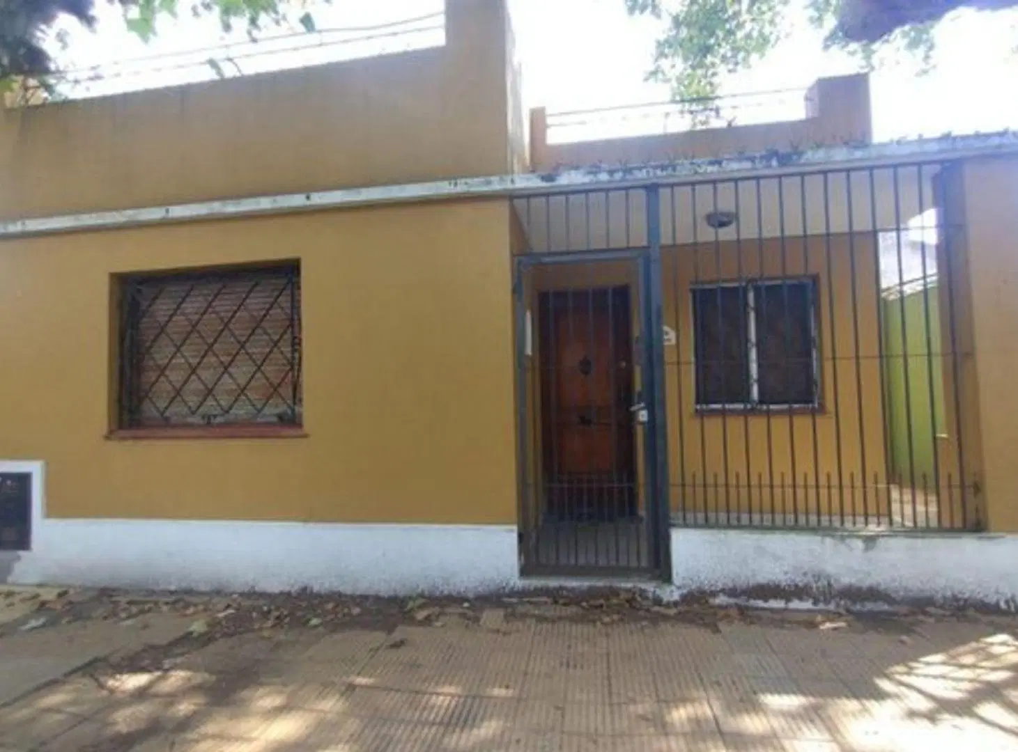 VENTA CASA 3 AMB TEMPERLEY PATIO ACEPTA CUOTAS 2